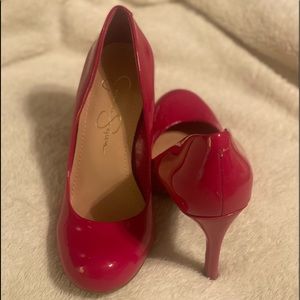 Jessica Simpson Pumps.